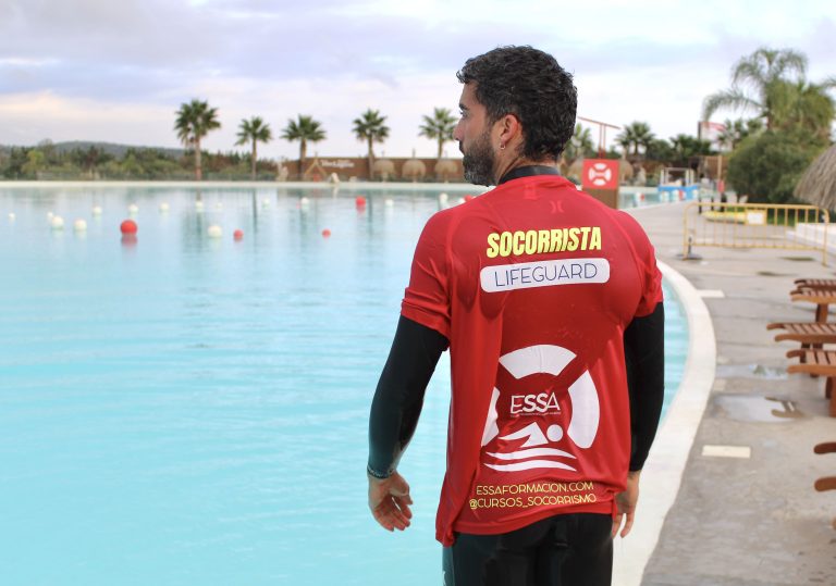 ¿CUANTO COBRA UN SOCORRISTA ACUÁTICO?